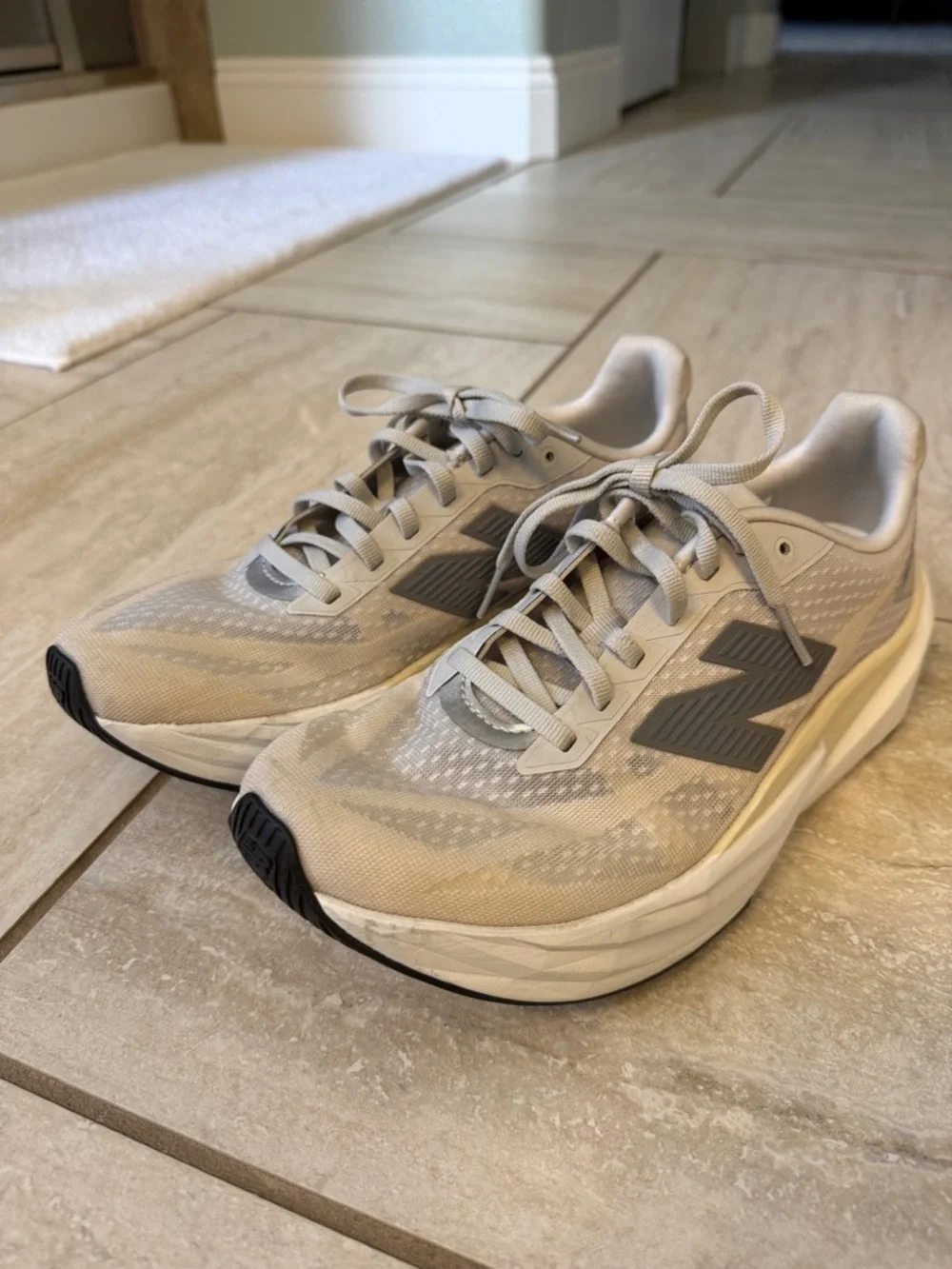 New Balance Fuelcell Rebel v5 running shoes - Picture 3 of 16